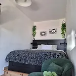 Apartamento Renovated Skorin