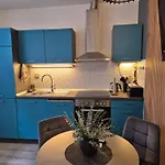 Renovated Skorin Apartament *