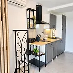 Διαμέρισμα Renovated Skorin