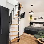 Renovated Skorin *