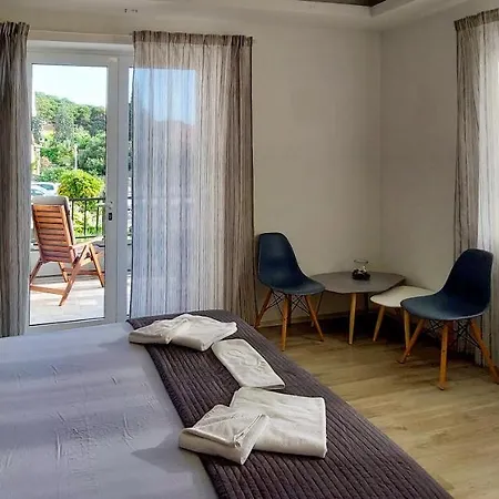 Apartment Renovated Skorin *
