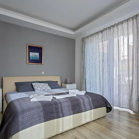 Apartment Renovated Skorin