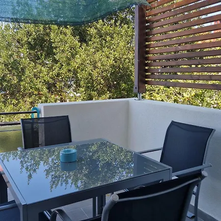 Renovated Skorin Apartment *