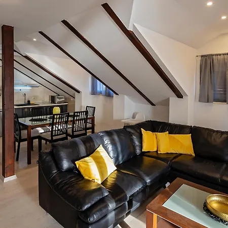 Apartment Renovated Skorin Rogoznica (Sibenik-Knin)
