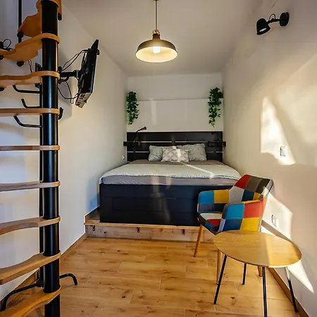 Renovated Skorin Apartment *