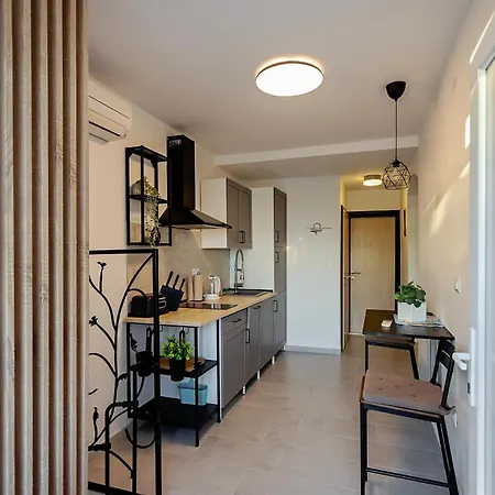 Renovated Skorin Apartment Rogoznica (Sibenik-Knin)