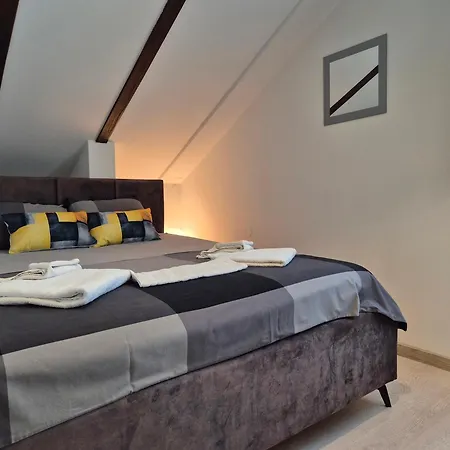 Apartman Renovated Skorin *