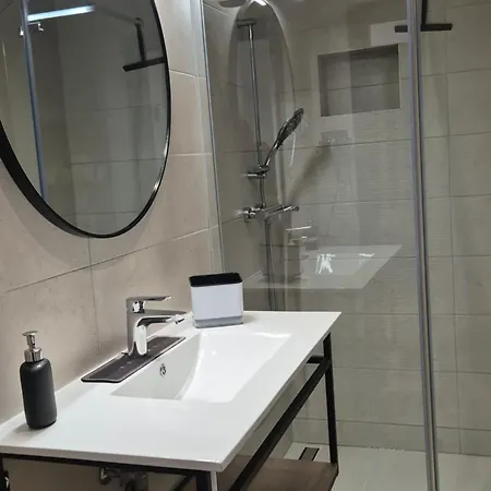 Renovated Skorin Apartment