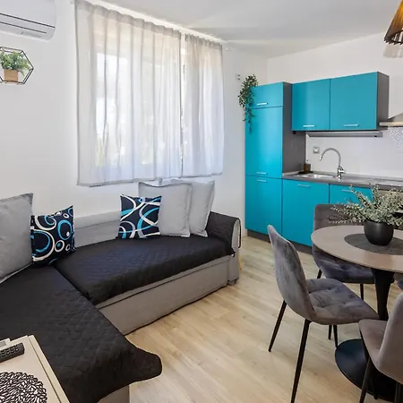 Renovated Skorin Apartment
