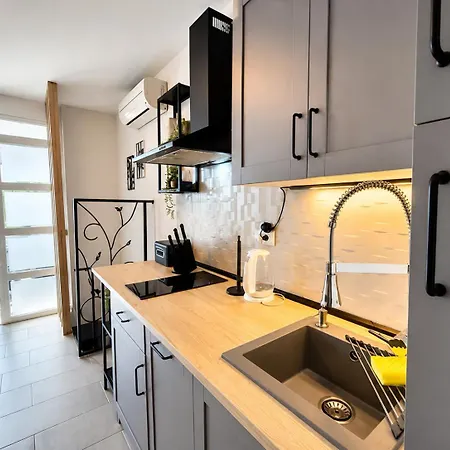 Renovated Skorin Daire