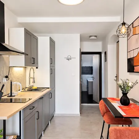 Renovated Skorin Daire *