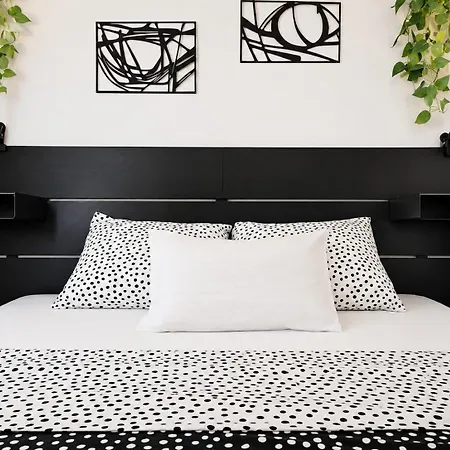 Renovated Skorin * Rogoznica (Sibenik-Knin)