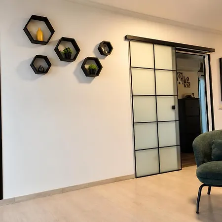 Renovated Skorin Daire