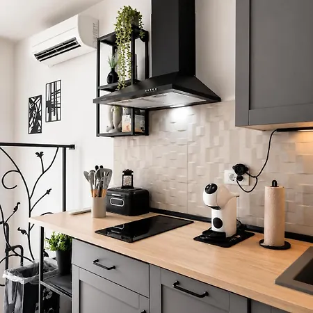 Renovated Skorin Daire *