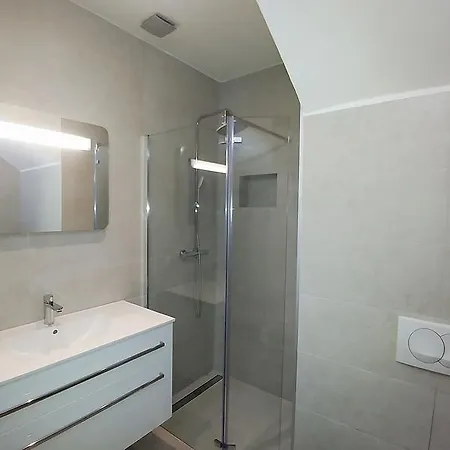 Renovated Skorin Apartment Rogoznica (Sibenik-Knin)