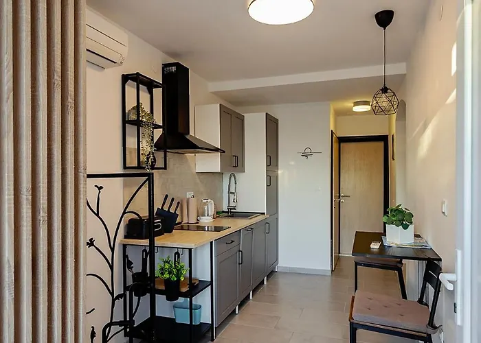Renovated Skorin Apartment Rogoznica (Sibenik-Knin)