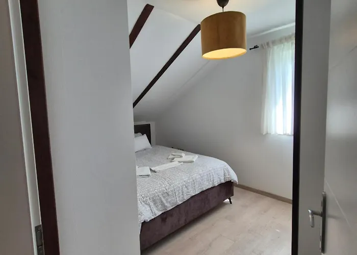 Apartment Renovated Skorin *