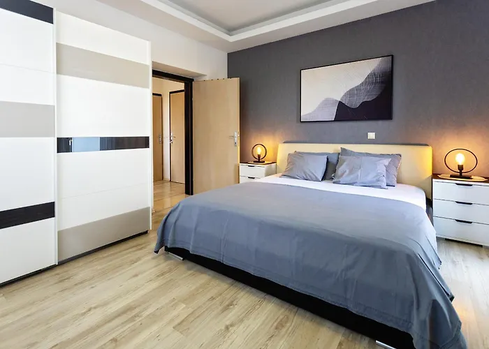 Renovated Skorin Apartment