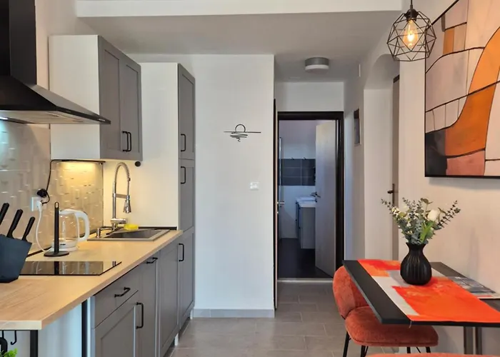 Apartment Renovated Skorin