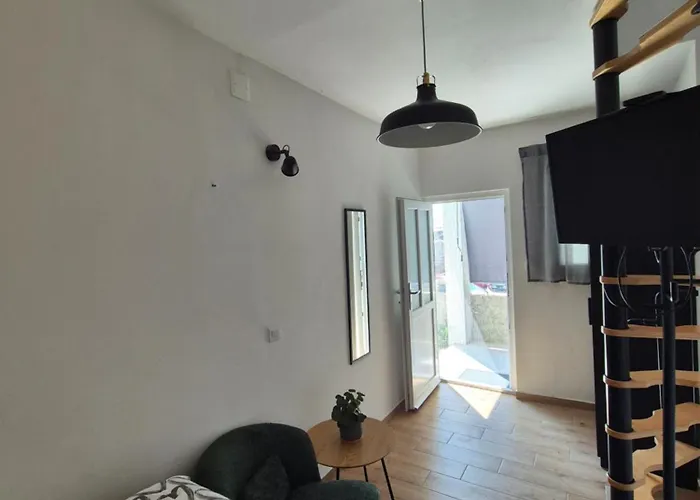 Apartment Renovated Skorin Rogoznica (Sibenik-Knin)