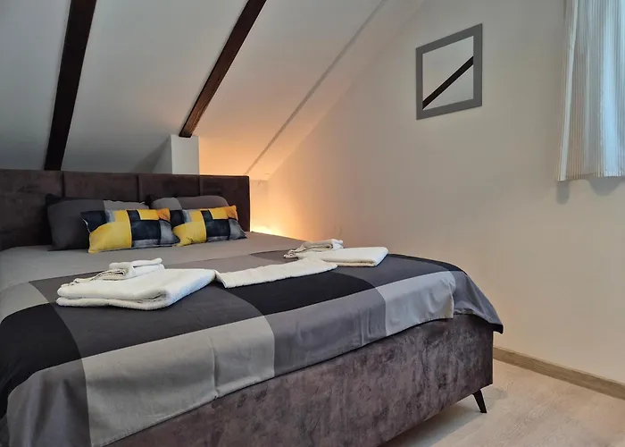 Apartment Renovated Skorin *