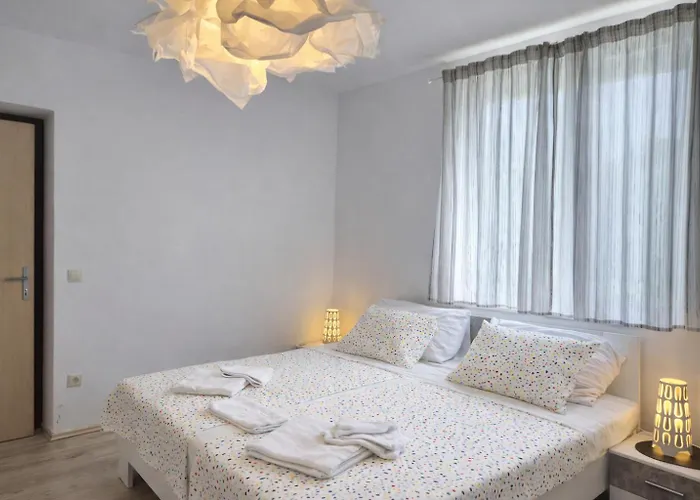 Renovated Skorin Apartment