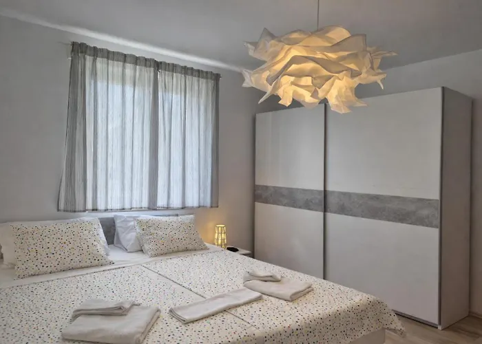 Renovated Skorin Lejlighed *