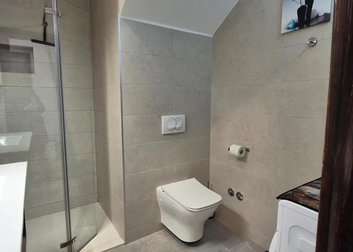 Renovated Skorin Apartment