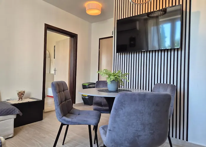 Renovated Skorin Lejlighed *